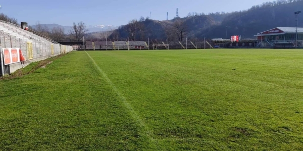 Budućnost deklasirala Travnik, Mladost do vrha napunila mrežu Radničkog